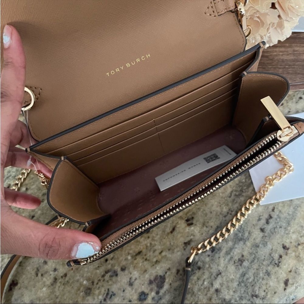 SOLD.   Tory Burch chain wallet / crossbody - Picture 3 of 10